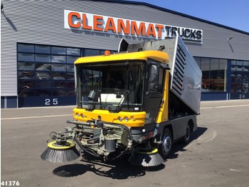 Road sweeper Ravo 540 Euro 5 with 3-rd brush: picture 1