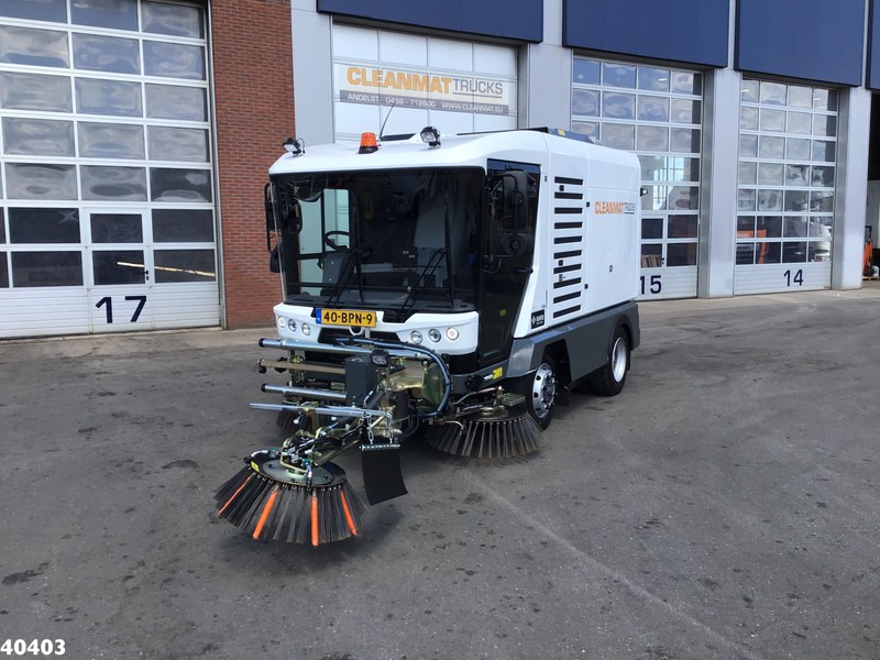 Road sweeper Ravo 5-SERIES 580 with 3-rd brush: picture 2