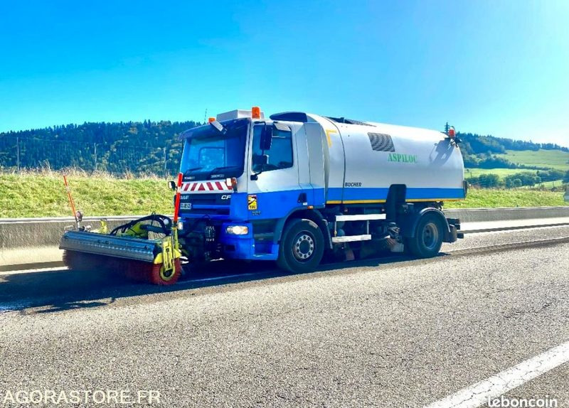 Road sweeper Balayeuse DAF haute pression - 2006 / 460 638 KMS