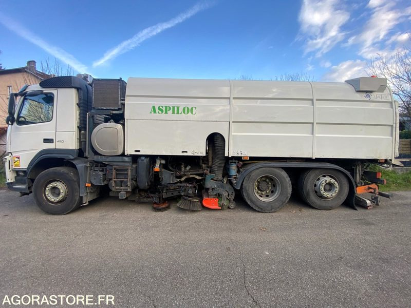 Road sweeper LOTS DE 4 BALAYEUSES 6 ROUES - VOLVO - FMFH - 2011 A 2013