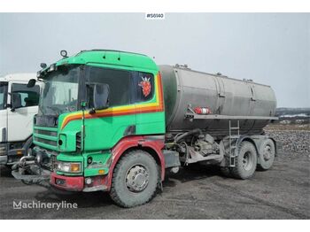Vacuum truck SCANIA P114 GB WATER TRUCK WITH WATER CANNON: picture 1