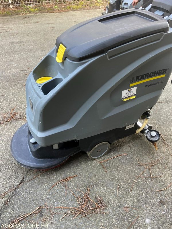 Scrubber dryer AUTOLAVEUSE AUTOTRACTEE KARCHER - 2019