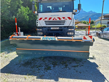 Snow removal vehicle  IVECO TRACKER