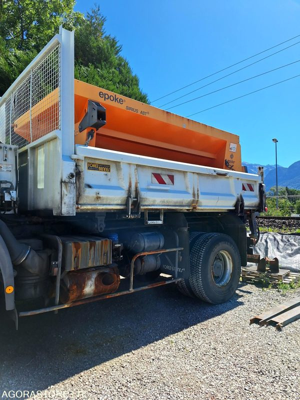 Snow removal vehicle IVECO TRACKER
