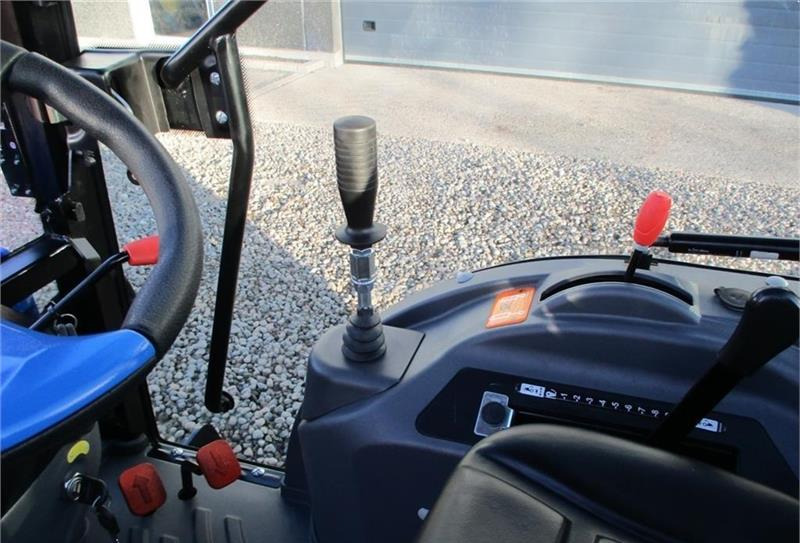 Municipal tractor Solis H26 HST Med kabine, turf hjul og frontlæsser.: picture 14