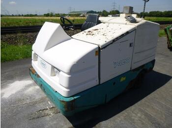 Industrial sweeper Tennant 7400: picture 1