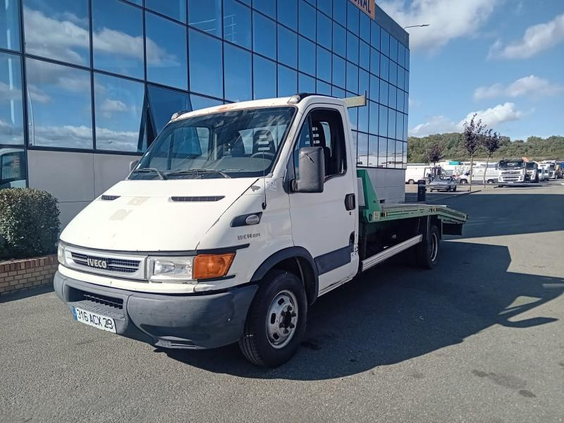 Tow truck Iveco 35C14HPI