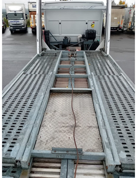 Tow truck Mercedes-Benz Econic 1833