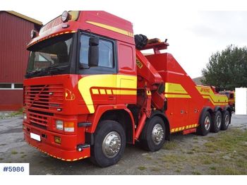 Tow truck Volvo F12: picture 1