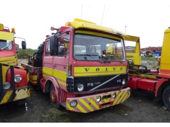 Tow truck Volvo F609: picture 1