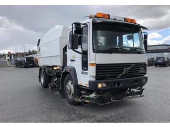Garbage truck Volvo FL615: picture 1