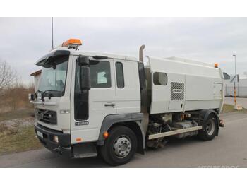 Road sweeper Volvo FL6 H 220 (612) serie 0695: picture 1