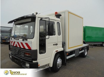 Tow truck Volvo FL 6 + Towtruck + Manual + Mobile workspace: picture 1