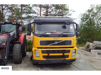 Road sweeper Volvo FM9: picture 1