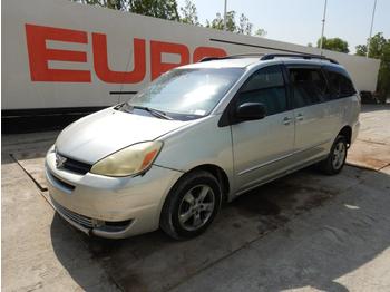 Car 2004 Toyota SIENNA: picture 1