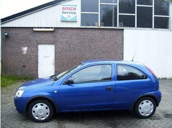 OPEL Corsa 1.2 16V - Car