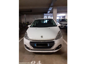 Car  Peugeot 208 - 2015 - 210947kms