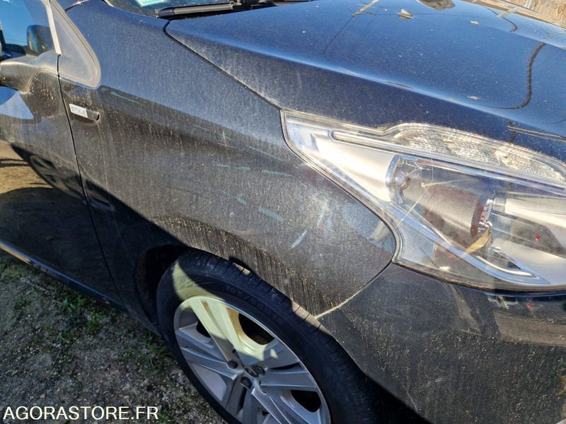 Car Peugeot 208 - EH706XE - 2016 - 93305km