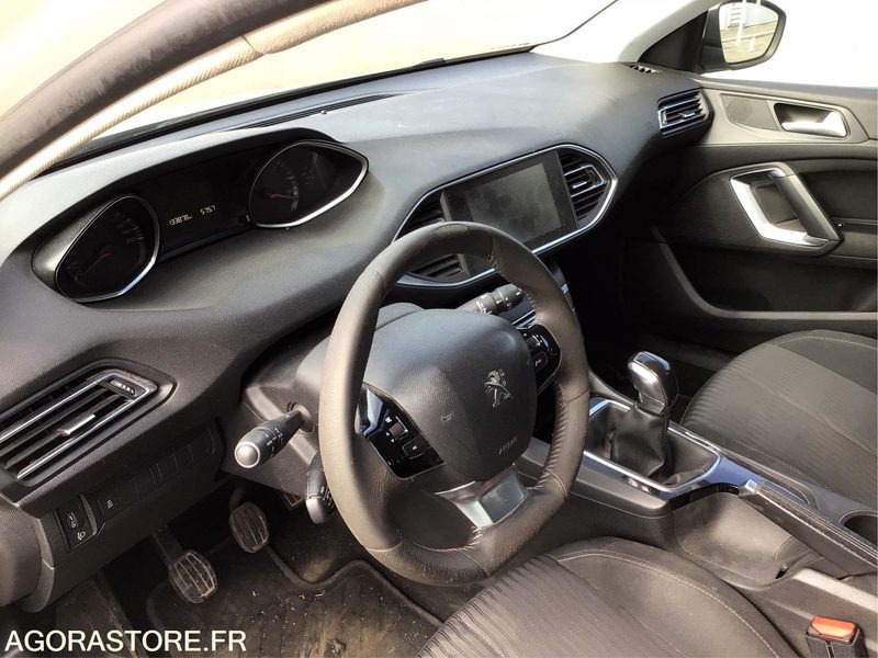Car Peugeot 308 - 2014 - 133878kms - (P0403313)