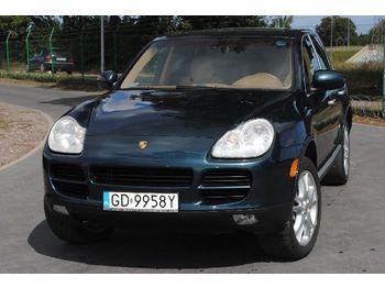 Porsche Cayenne - Car