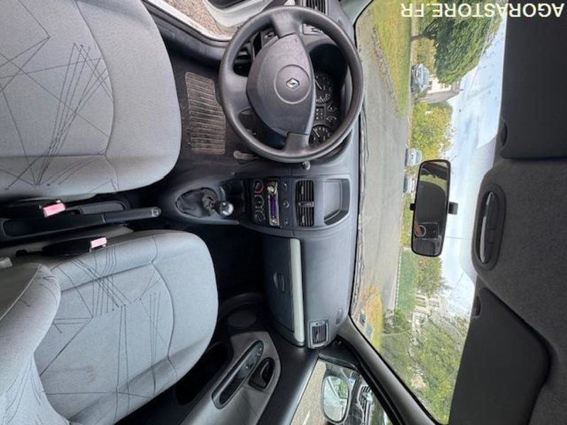 Car RENAULT CLIO SOCIETE