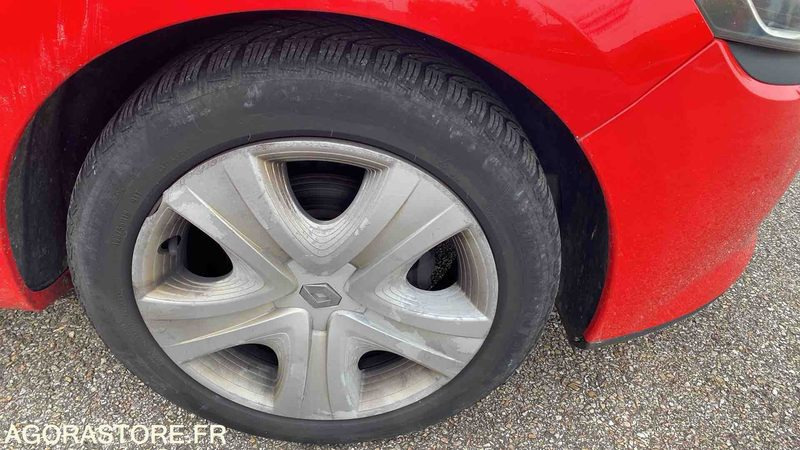 Car Renault Clio dci 90 business - 13/11/2014