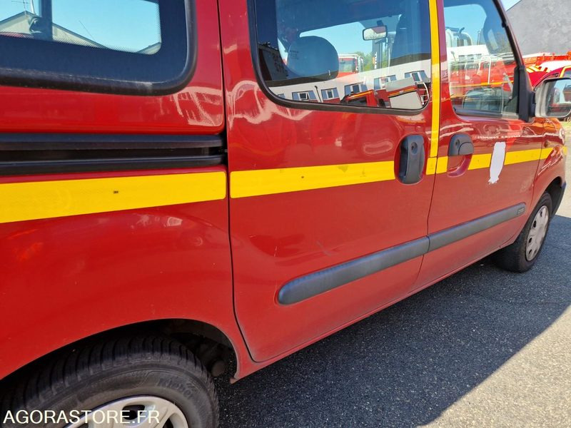 Car Renault Kangoo  - 4038VN72