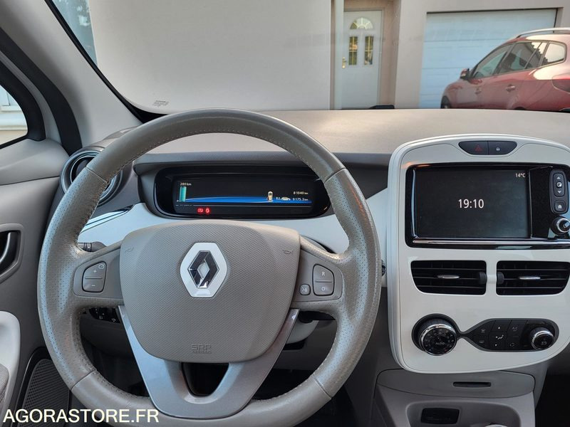 Car Renault Zoé 81355 kms FD287AT