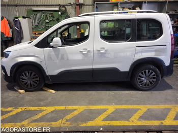 Car  VEHICULE