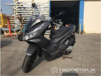 Motorcycle Honda PCX: picture 1