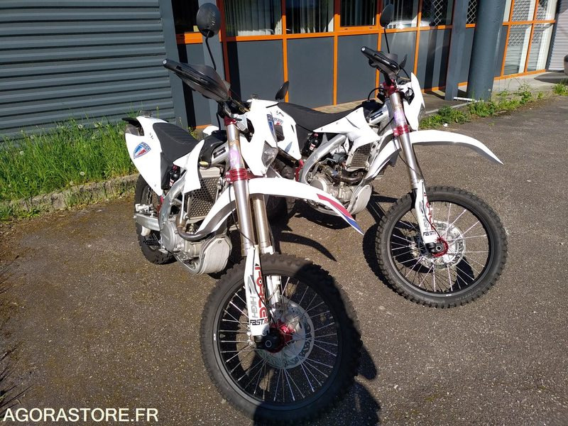 Motorcycle LOT DE DEUX MOTOS LX 250 ASIAWING ENDURO 05/12/2018