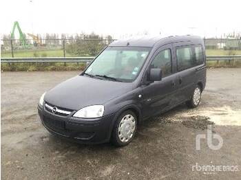Car OPEL COMBO-C: picture 1