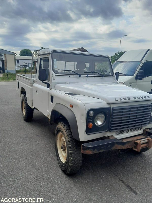 SUV LAND ROVER DEFENDER 110 - 2012 - 81370KM