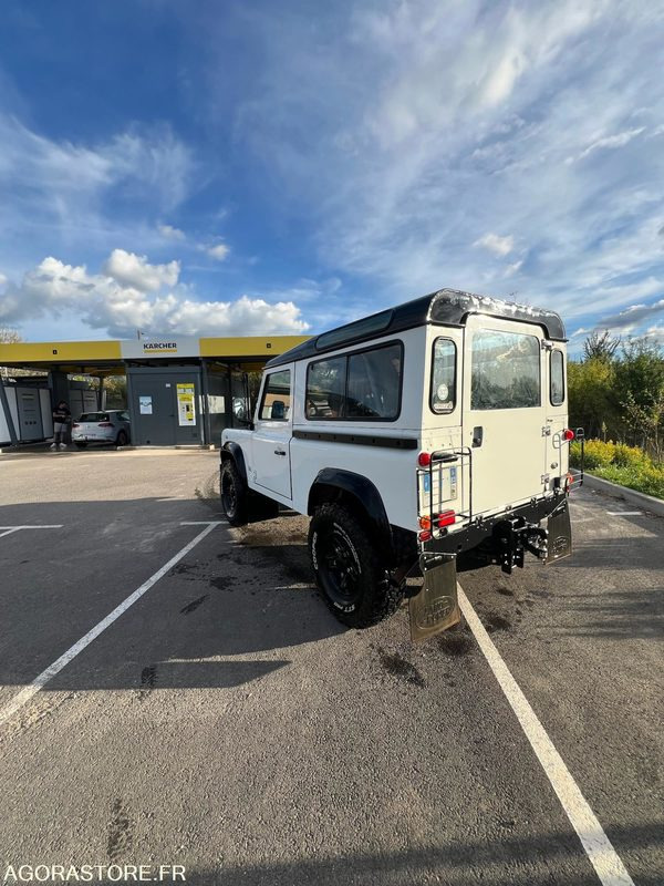 SUV LAND ROVER DEFENDER 90