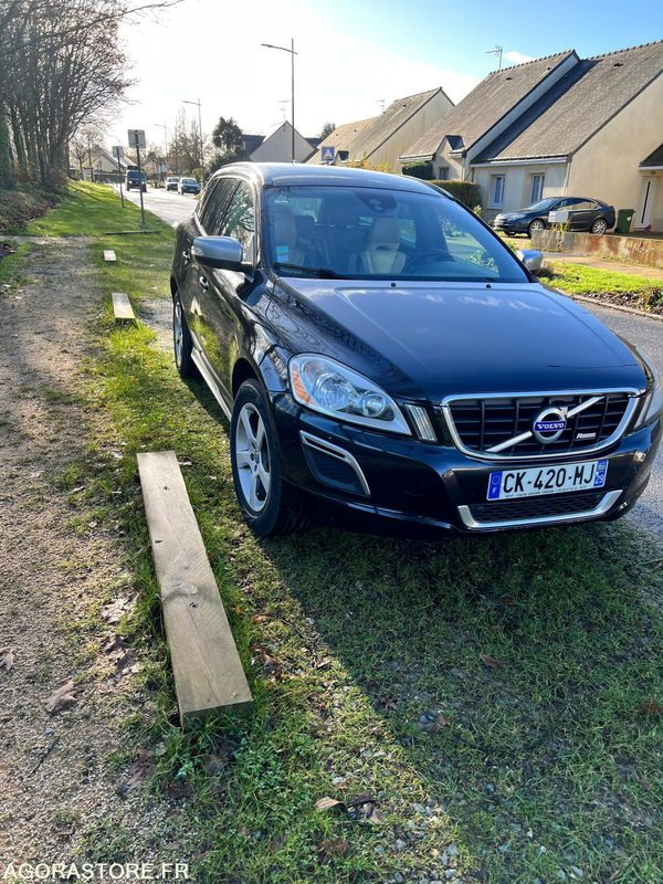 SUV Volvo XC60 D4 163 KINETIC 2012
