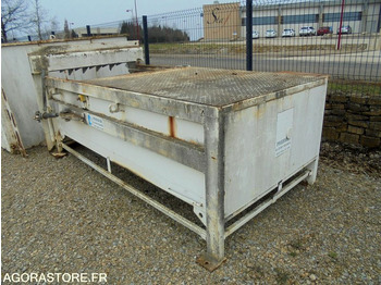 Tool/ Equipment  COMPACTEUR DECHET - PRESSOR AN 2006