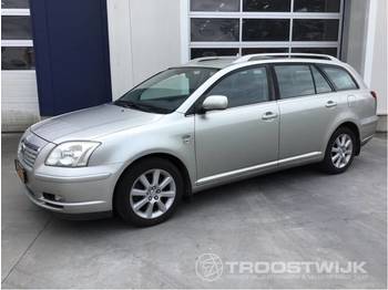Car Toyota Avensis: picture 1