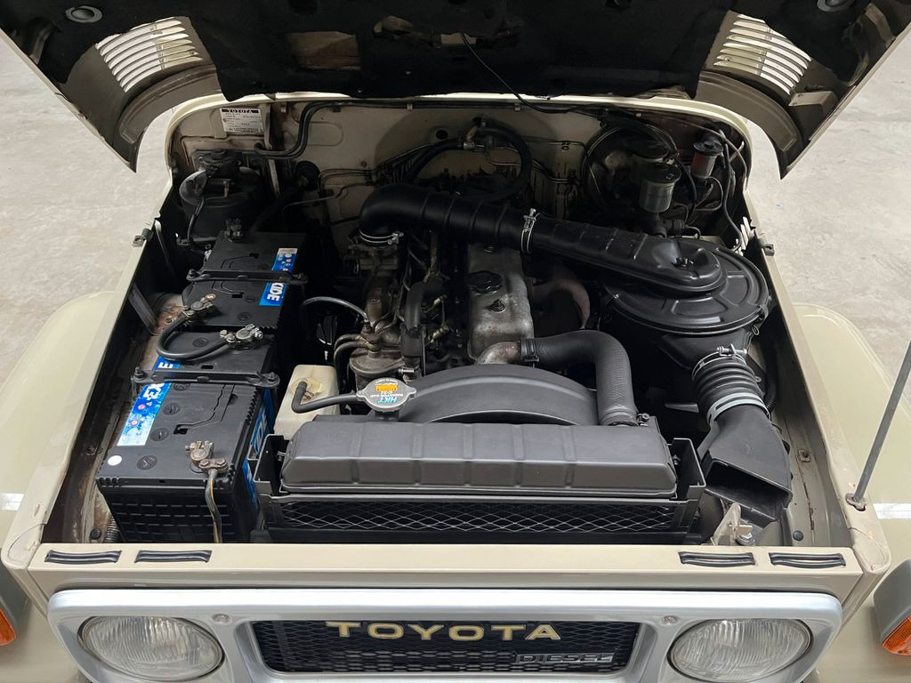 Car Toyota LAND CRUISER HJ 45 - 3.6l DIESEL / PICKUP: picture 16