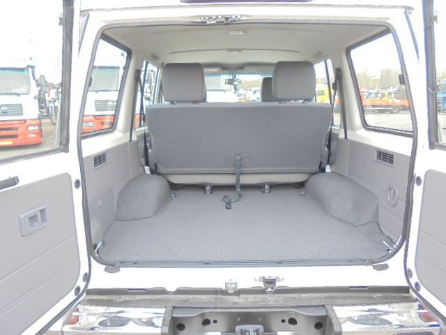 New Car Toyota Land Cruiser NEW UNUSED LX V6: picture 12