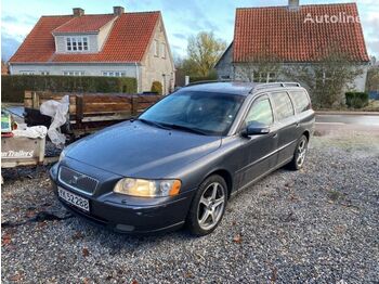 Car VOLVO V70: picture 1