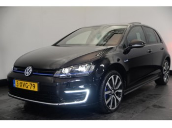 Car Volkswagen Golf 1.4 TSI Hybrid DSG GTE Sport 5drs Navi Xenon Panorama Keyless 18'': picture 1