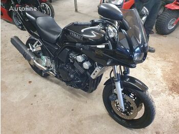 Motorcycle YAMAHA FZS 600: picture 1
