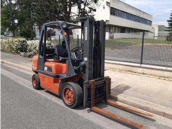 Вилочный погрузчик Nissan FGD02A30PQ