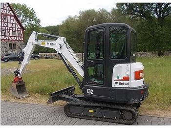 Minikuormaaja BOBCAT E32