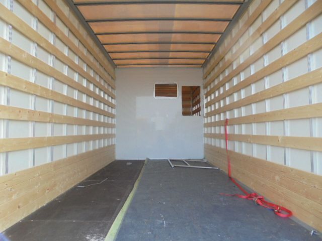 New Closed box semi-trailer Bunk BE-COMBI: picture 9