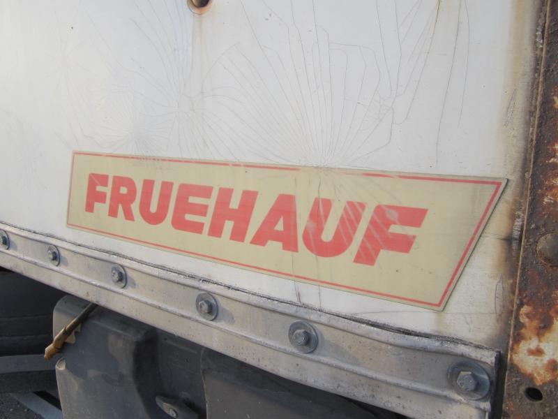 Closed box semi-trailer Fruehauf