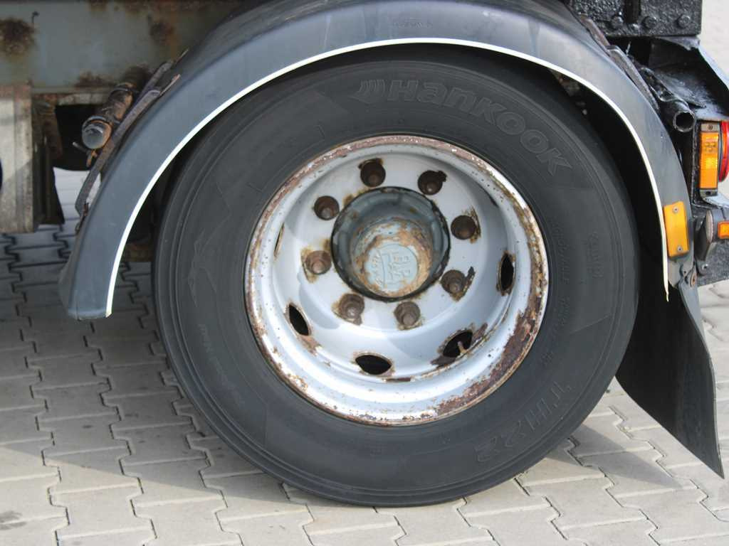 Closed box semi-trailer HFR SX20, AXLES 10t, EXPANDABLE