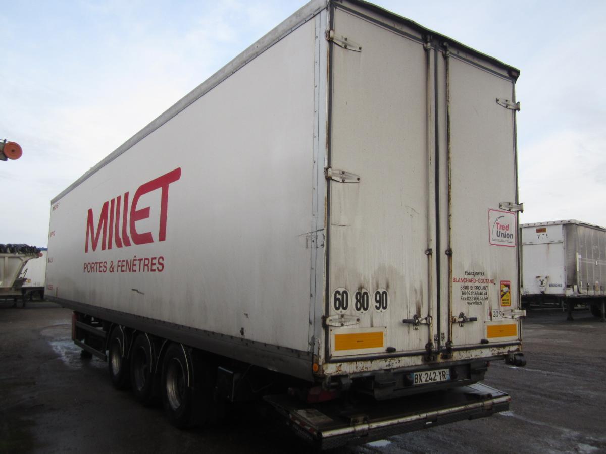 Closed box semi-trailer Samro