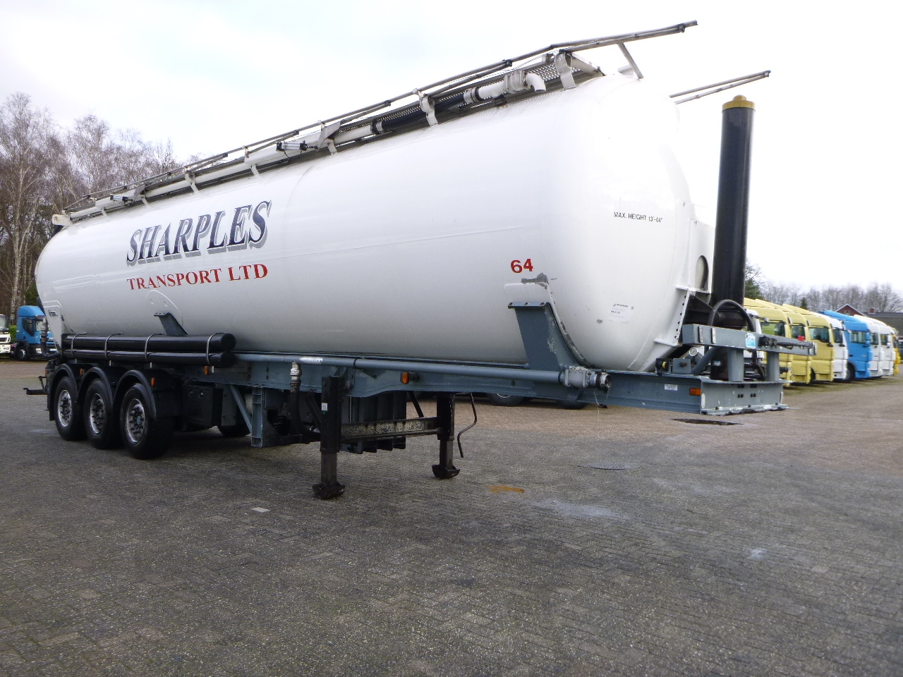 Tank semi-trailer for transportation of flour Cobo Powder tank alu 58 m3 (tipping): picture 2