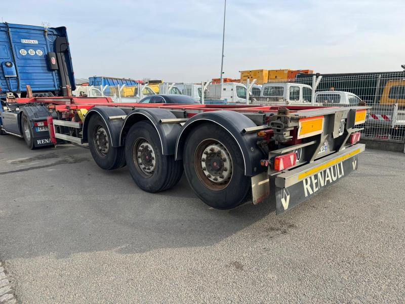 Container transporter/ Swap body semi-trailer Fruehauf